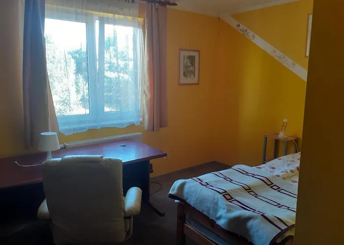 Bed & Breakfast Stajnia Klucz *