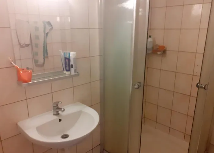 Stajnia Klucz Bed & Breakfast